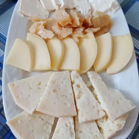 Inn Dandana